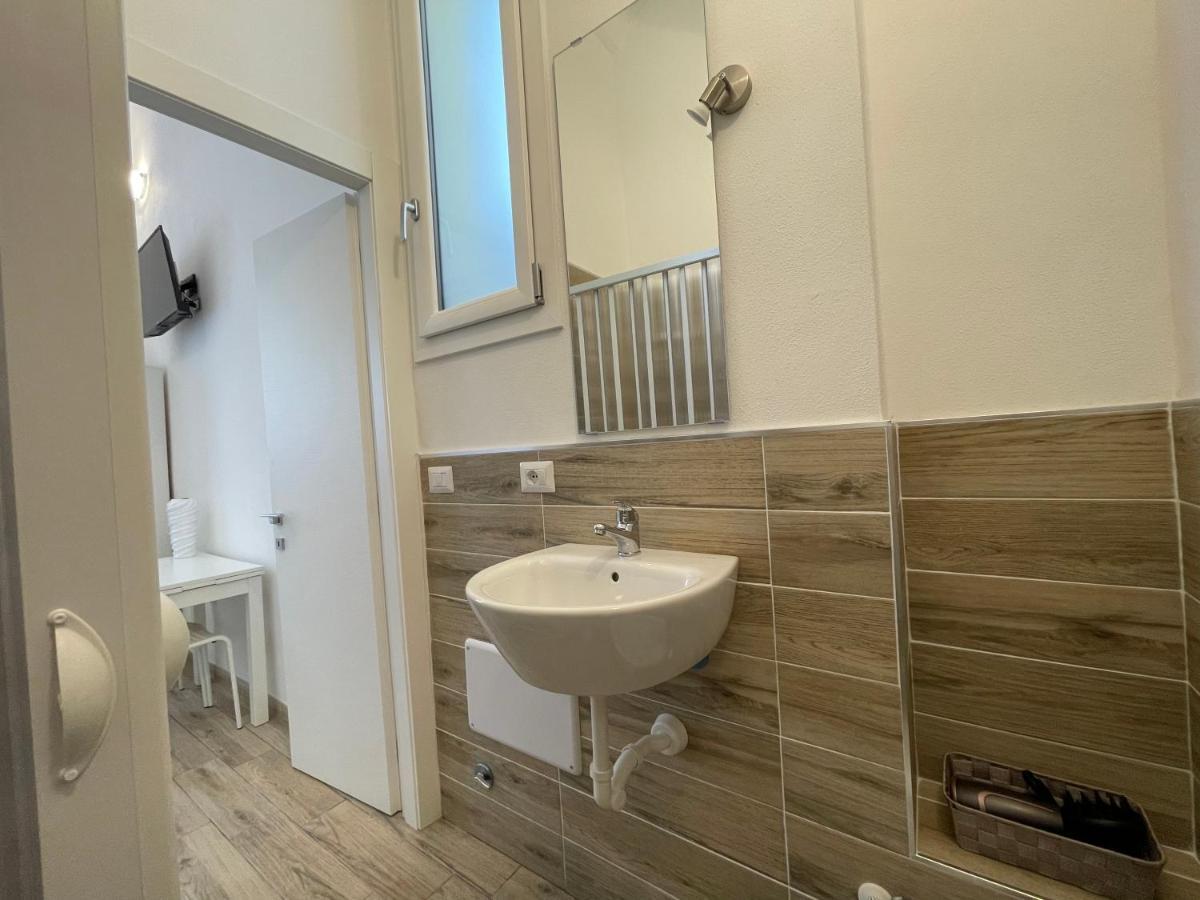 White Shell Rooms Accomodation Fast Check-In Αλγκέρο Εξωτερικό φωτογραφία