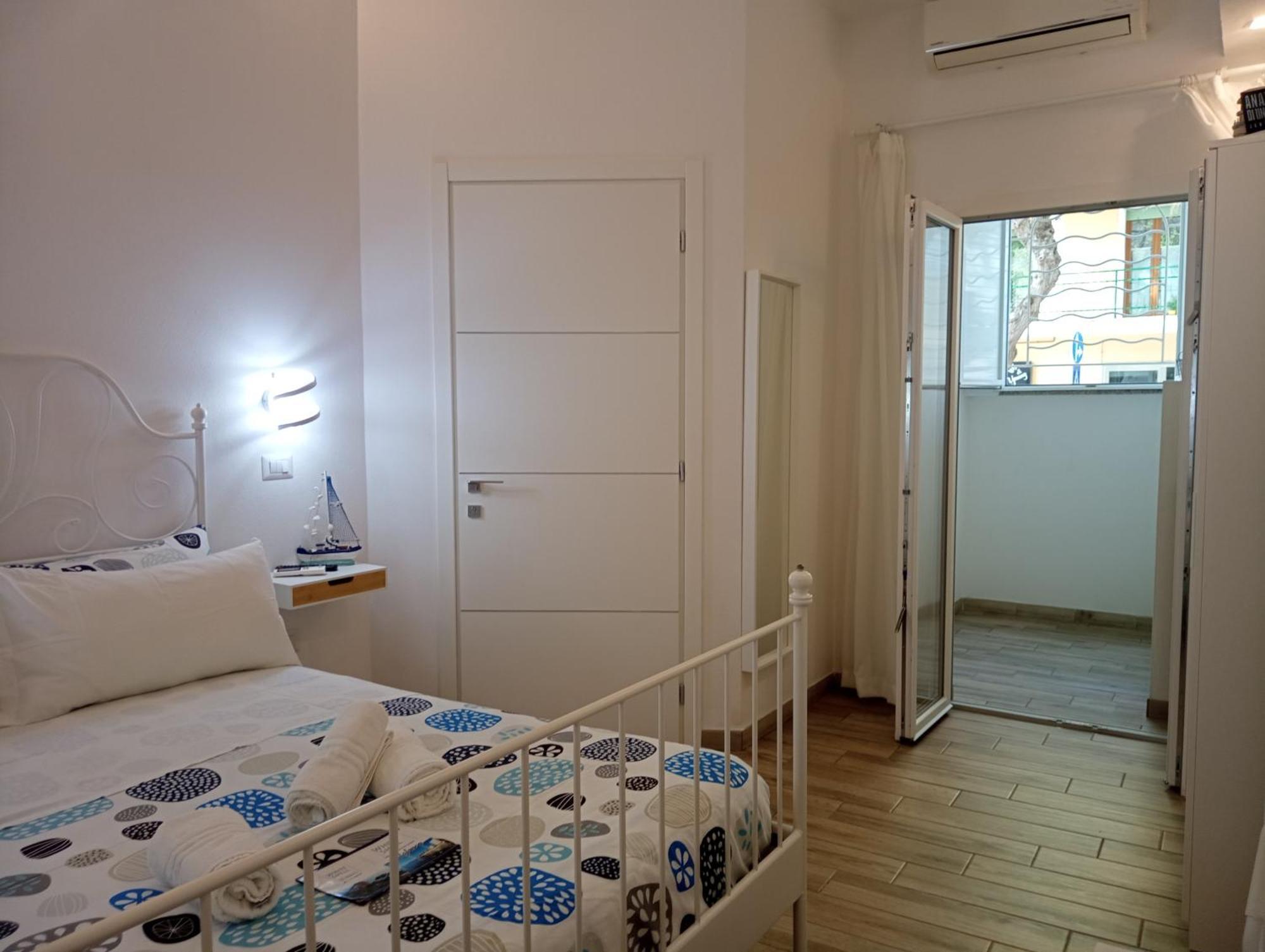 White Shell Rooms Accomodation Fast Check-In Αλγκέρο Εξωτερικό φωτογραφία
